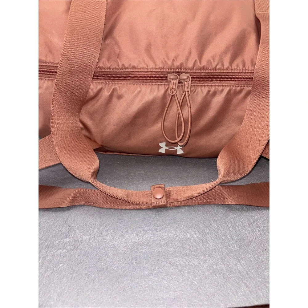 Under Armour‎ Studio Lite Duffle Gym Bag Light Pink New Condition RARE